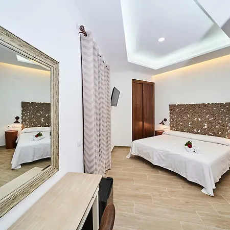 Bajamar Ancladero Playa Hotel Nerja